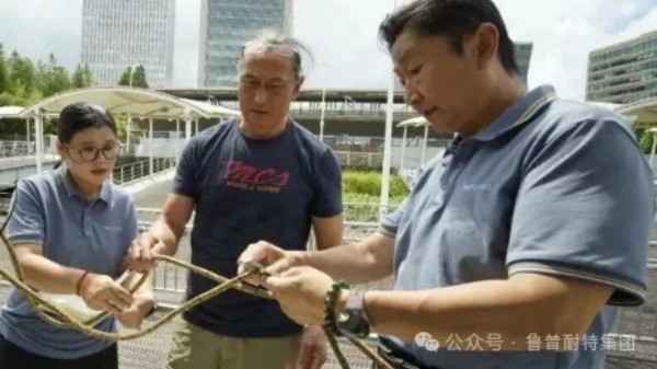 再起航丨翟墨携“鲁普耐特”定制绳索，挑战人类***环航南极洲